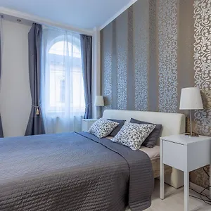 Goldcentral Grand Boulevard Apartment
